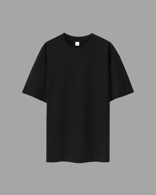 black t-shirt with oversized drop shoulder design, heavyweight 100% cotton fabric
